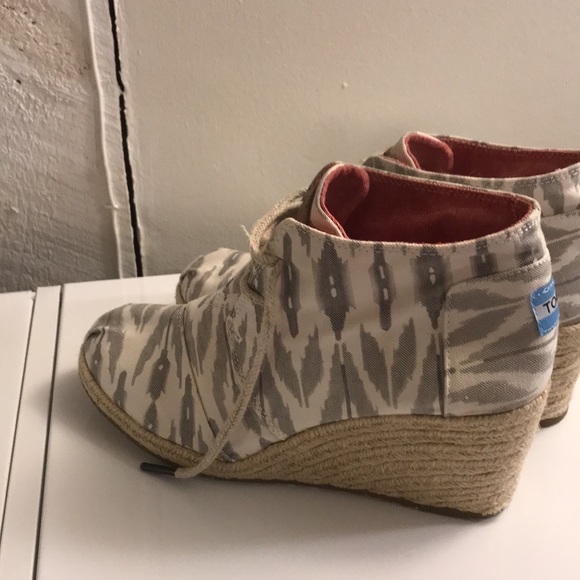 Toms booties - Picture 4 of 7